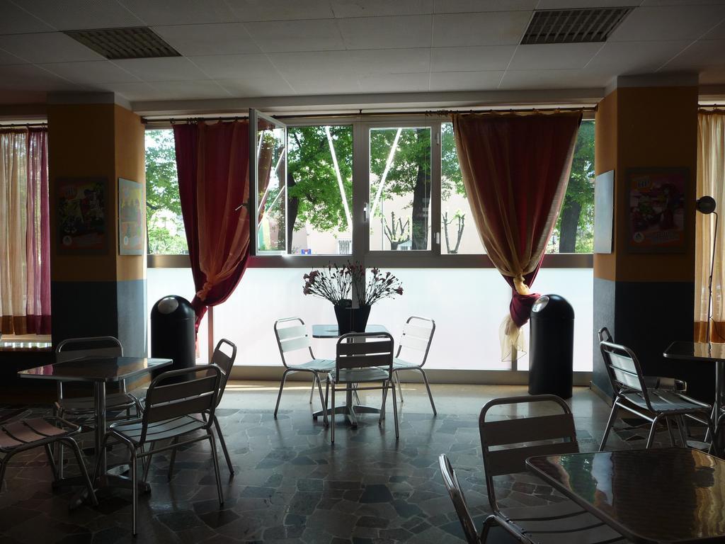 Ostello Aig Piero Rotta Milano Exterior foto