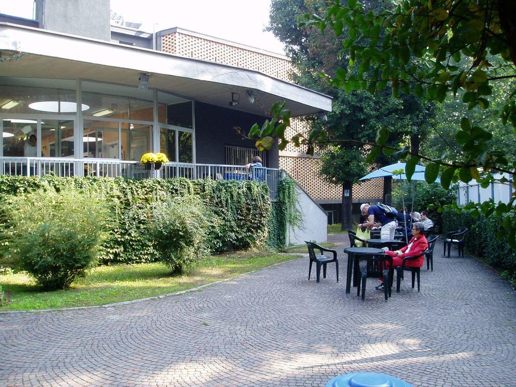 Ostello Aig Piero Rotta Milano Exterior foto